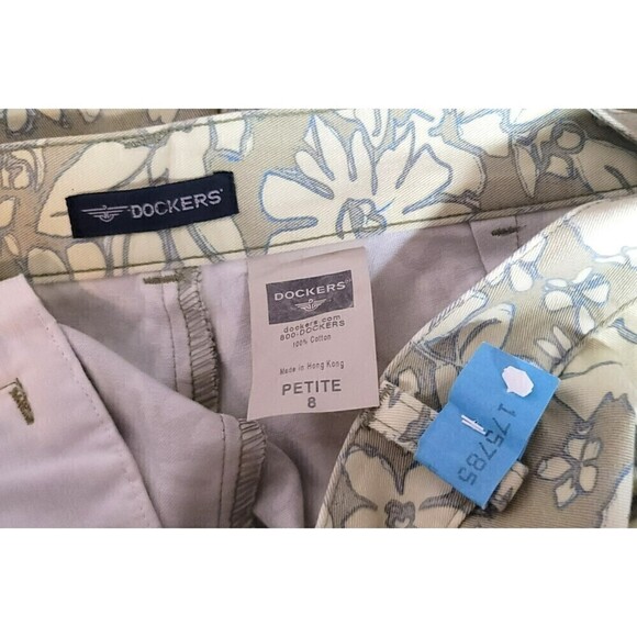Dockers Floral Denim Capri Pants - Size 8P - Picture 10 of 11